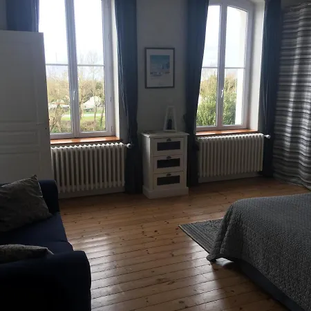 Le Logis Du Canal 3* マレンヌ