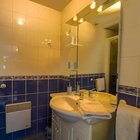 Le Logis Du Canal ベッド・アンド・ブレックファスト マレンヌ