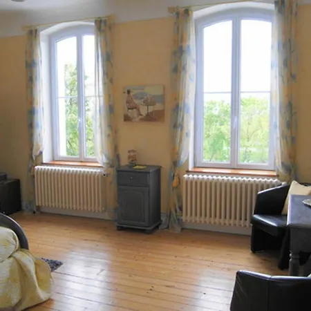 ベッド・アンド・ブレックファスト Le Logis Du Canal マレンヌ